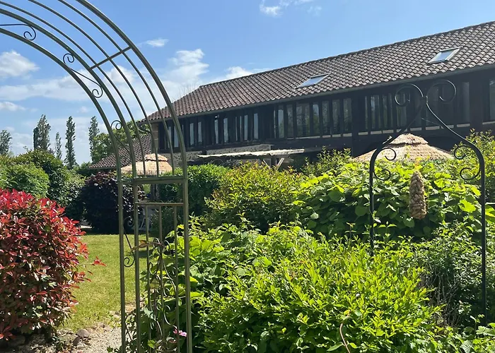 3, Domaine Logis Gascogne * Saint-Justin (Midi-Pyrenees)